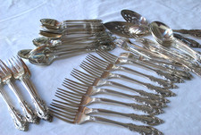 Oneida Community Silverplate SILVER ARTISTRY Silverware (67)PC SET SERVICE FOR 8