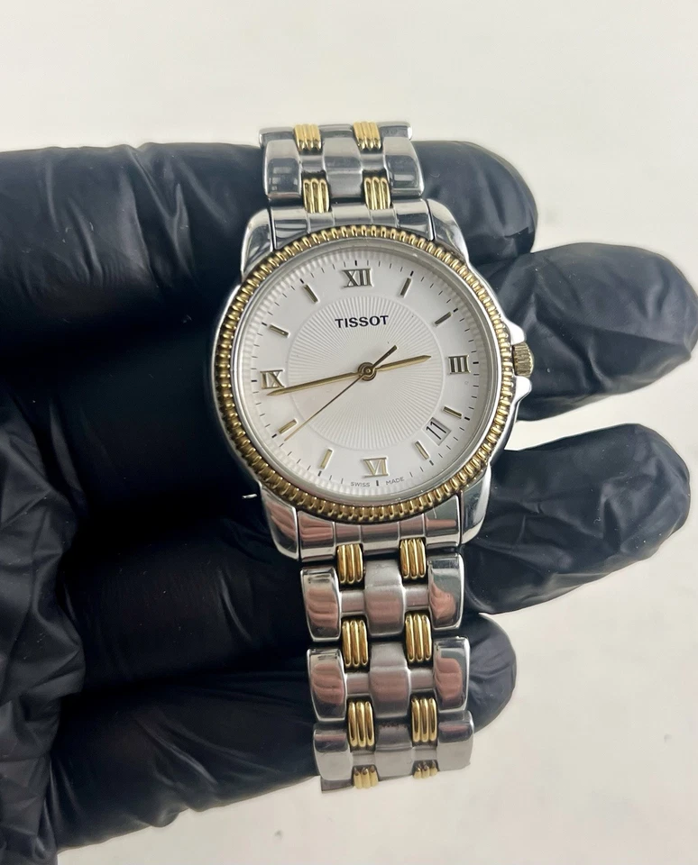 Reloj Hombre Tissot Cuarzo 37mm Acero Inoxidable Tono Dorado Bisel Esfera Blanca Foto 2 de 4