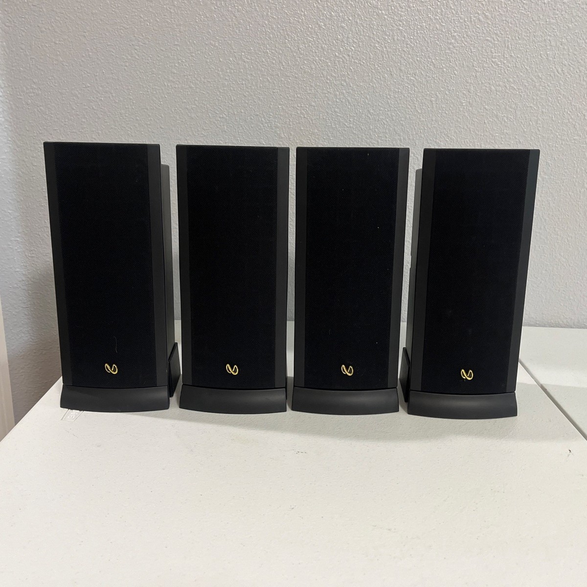 Infinity Minuette スピーカー　セット Infinity L-MPS Black Wall Mount Minuette Satellite Surround