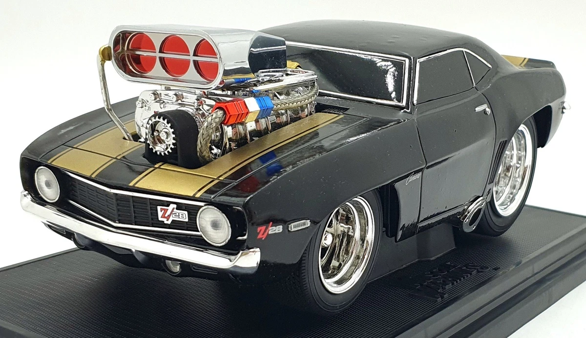 Muscle Machines Chevrolet 1:8 Scale Diecast & Toy Vehicles for