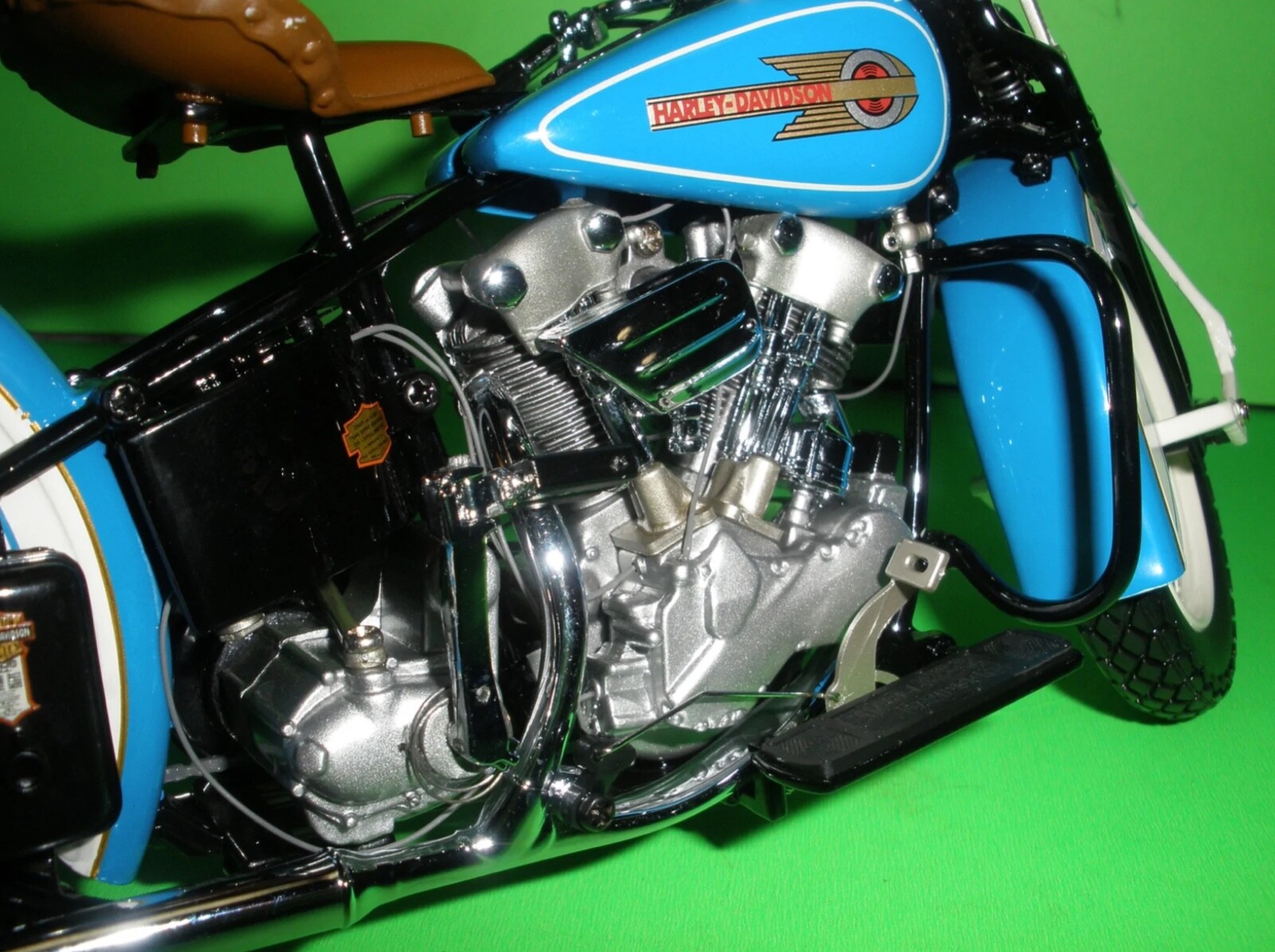 Franklin mint 1:10 1936 Harley Davidson  Knucklehead Road Rally Classic bike 110