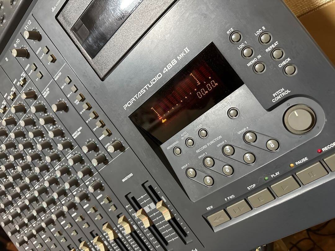 TASCAM 488mk2 Portastudio 8-Track Cassette Mixer MTR 488mkII TASCAM 488mk2 Portastudio 8-Track Cassette Mixer MTR 488mkII