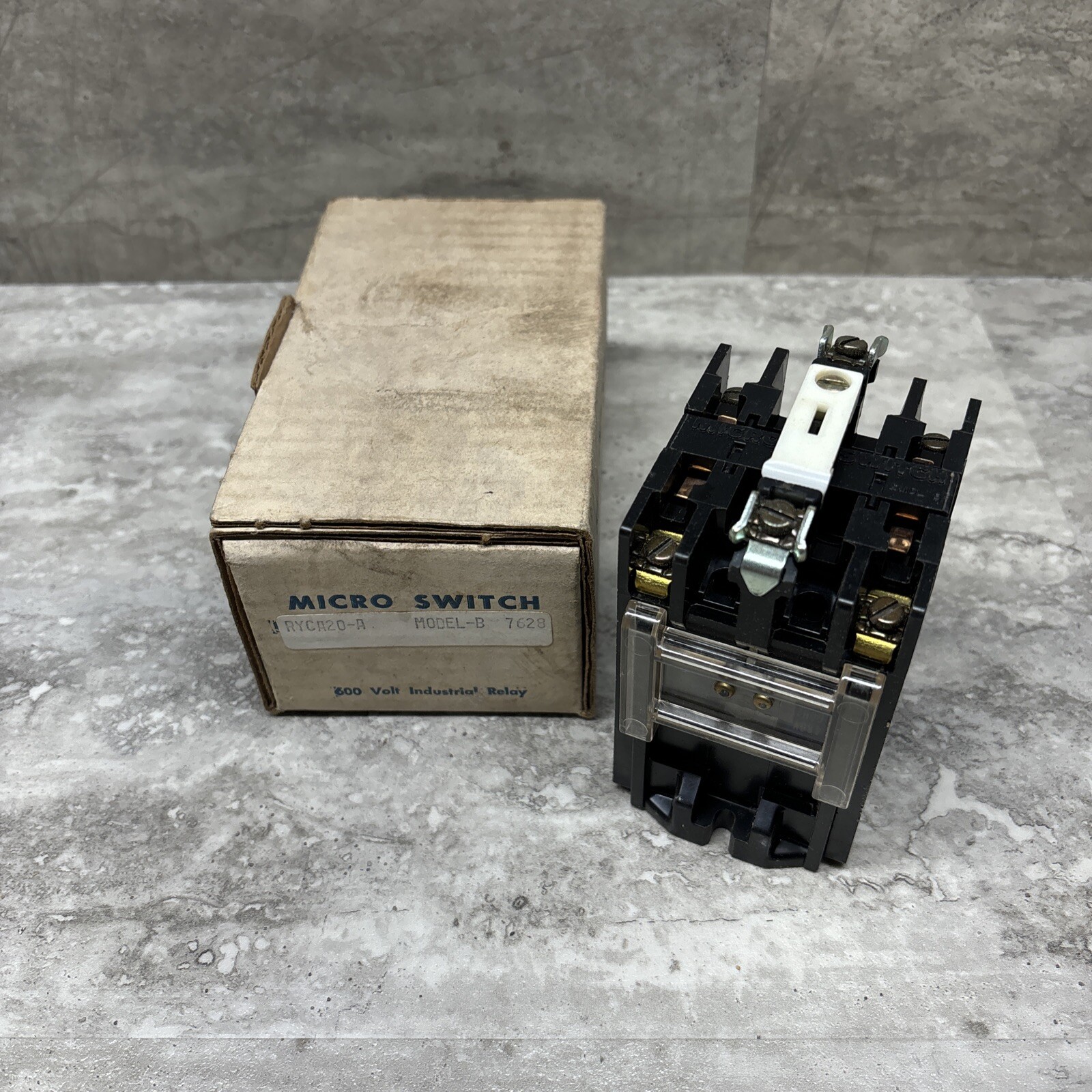 Honeywell Micro Switch RYCA20-A Control Relay, Model-B 7628, 480VAC Coil, New