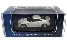 1/64 Kyosho Nissan GT-R White Pearl K06631W Box Defects Used