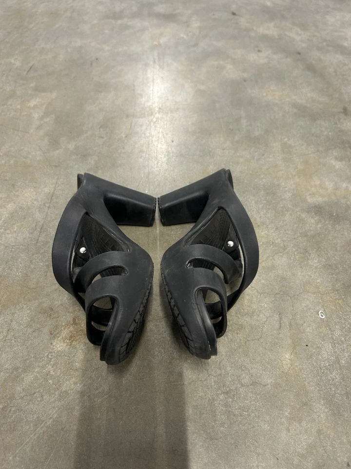 Босоножки-шлепанцы Crocs KADEE черные с открытым носком с Z-образным ремешком размер США женские 8 - Изображение 2 из 4