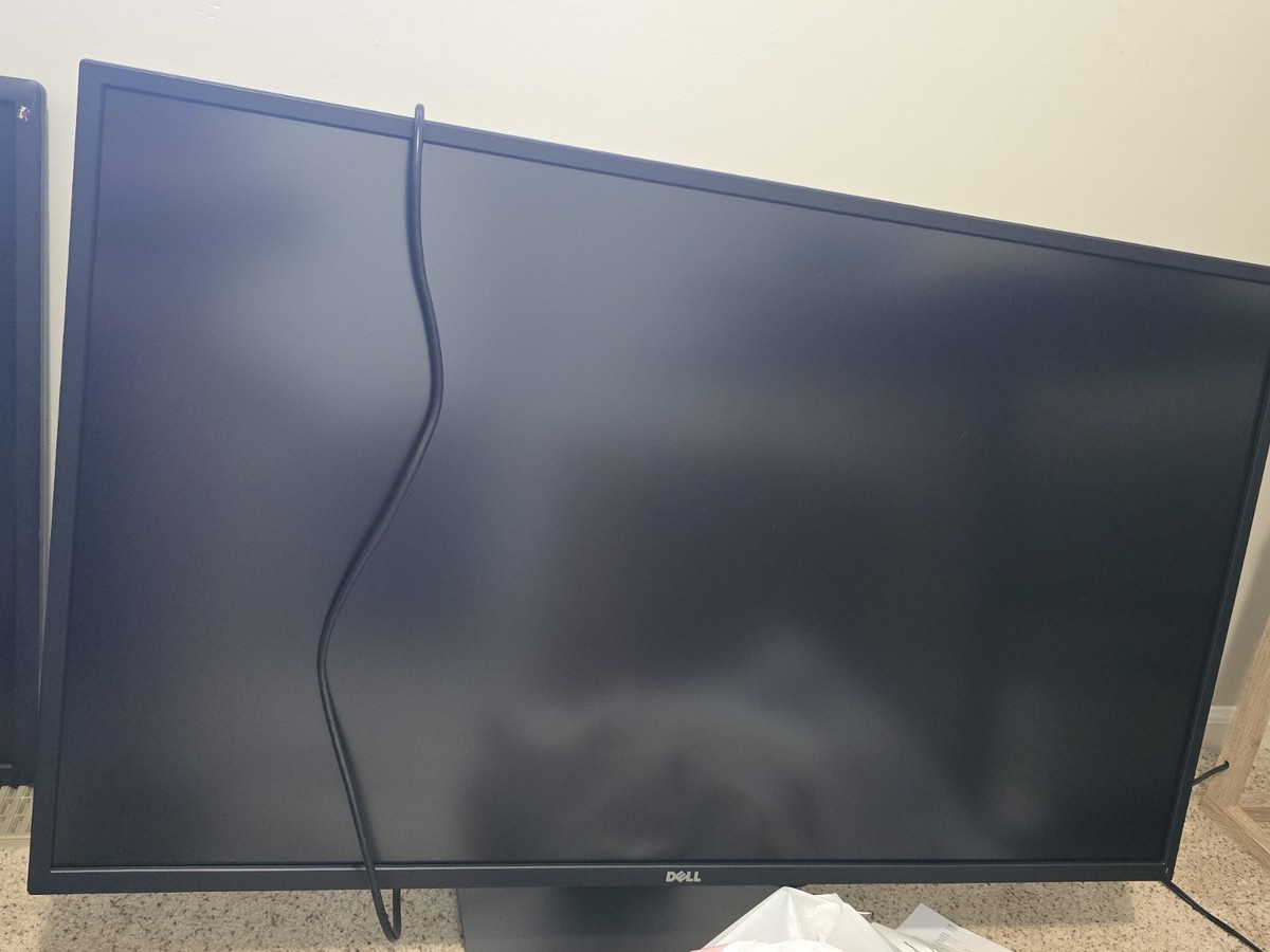ディスプレイ・モニター本体 DELL P4317q Amazon.com: Dell Multi-Client Monitor P4317Q - 43-inch Ultra