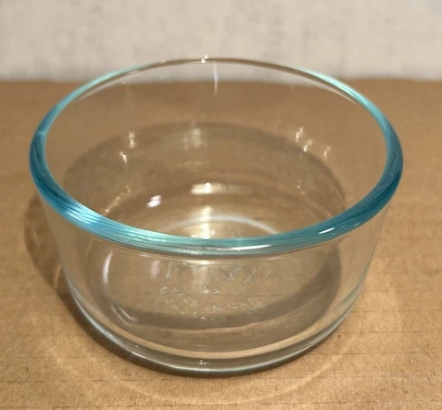 PYREX 7202 Blue Tint Bowl 1 Cup 236ml 3.75" diameter x 2" height