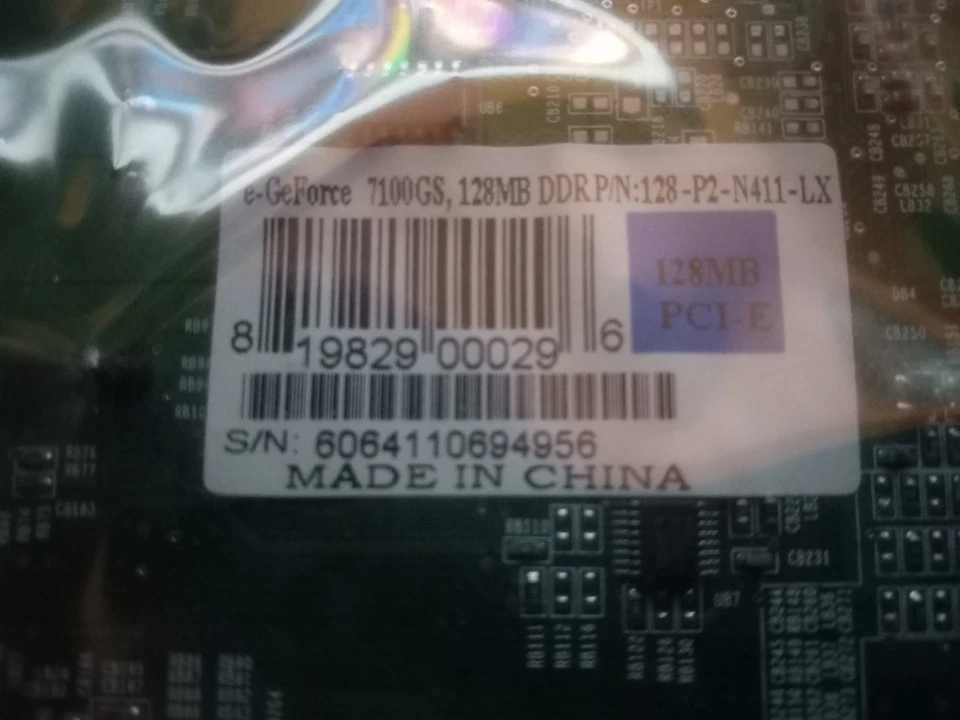 128-P2-N411-LX - EVGA e-GeForce 7100GS TC 128 MB PCIe Video Card (52-5) - Image 4 of 4