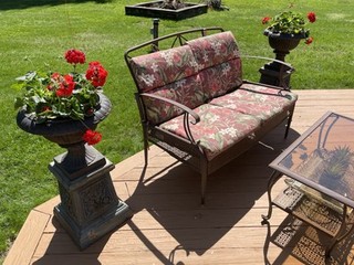 Antique Heavy Cast Iron Garden Planters Urns w/ Pedestal Bases 4 Pc Set BEAUTY!