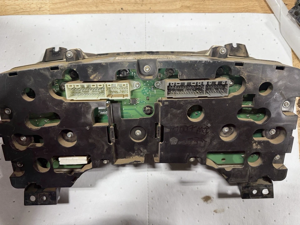 Dodge Ram 2500 3500 2006 2007 5,9 diésel M/T cuadro de instrumentos velocímetro 328 k Foto 3 de 3