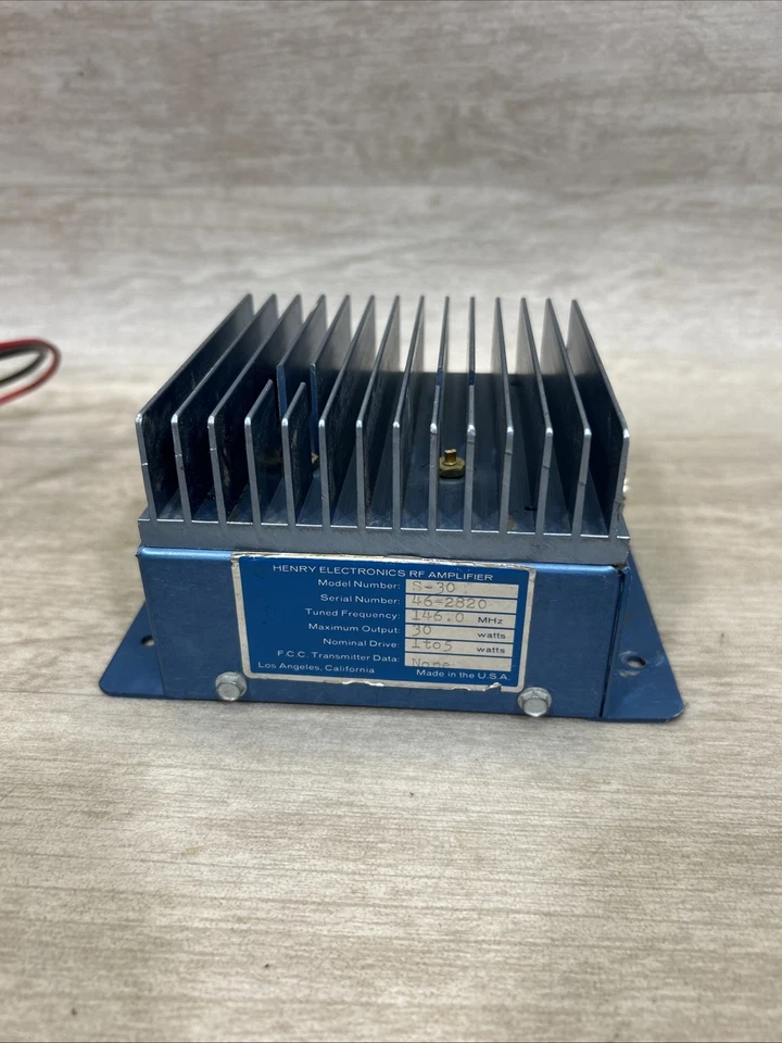 AMPLIFICADOR RF HENRY ELECTRONICS S-30 sin probar con cables Foto 2 de 4