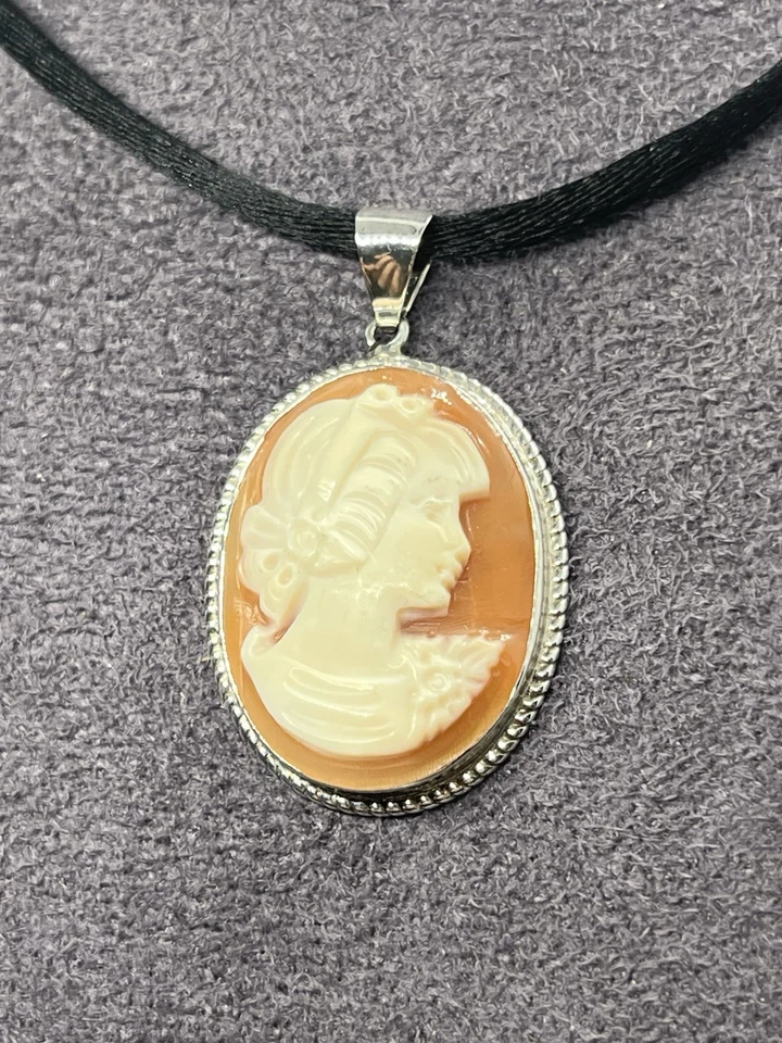 Ciondolo in Argento 925 con Cammeo Corniola Ovale 25mm – Fatto a Mano - Immagine 4 di 4