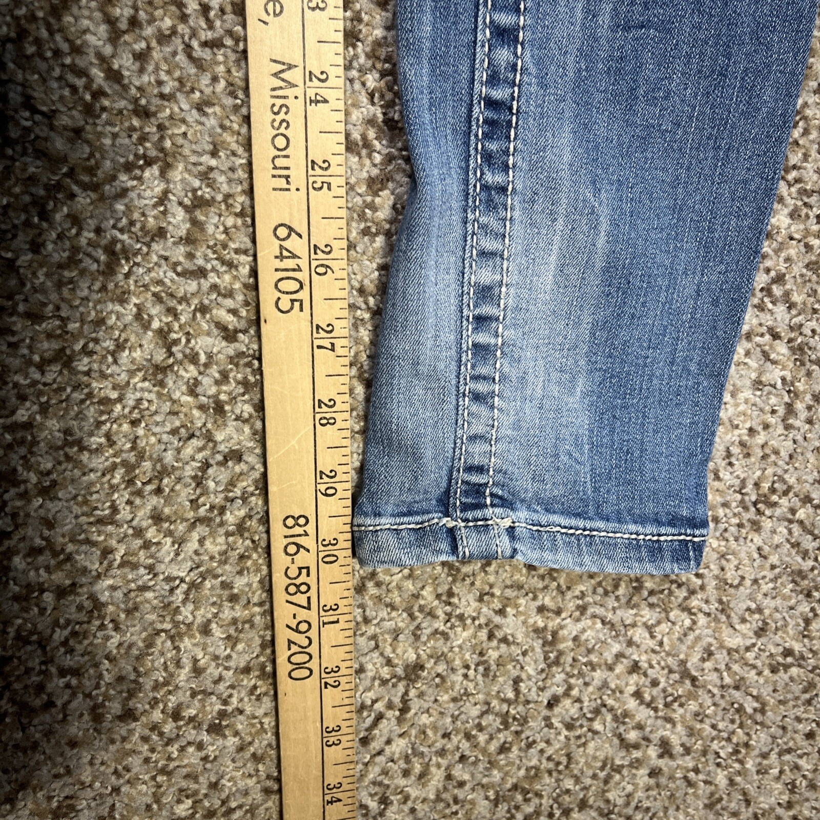 BKE Stella Low Rise Womens Stretch Blue Tapered Leg Jeans Size 28R (32 X 30) - View 9
