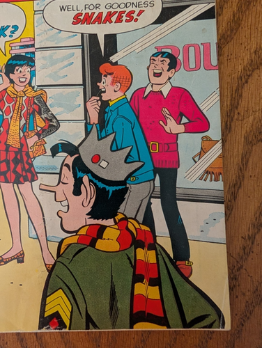 Archie Giant Series Issues 145 and 184 - Betty & Veronica Spectacular - Picture 14 of 20