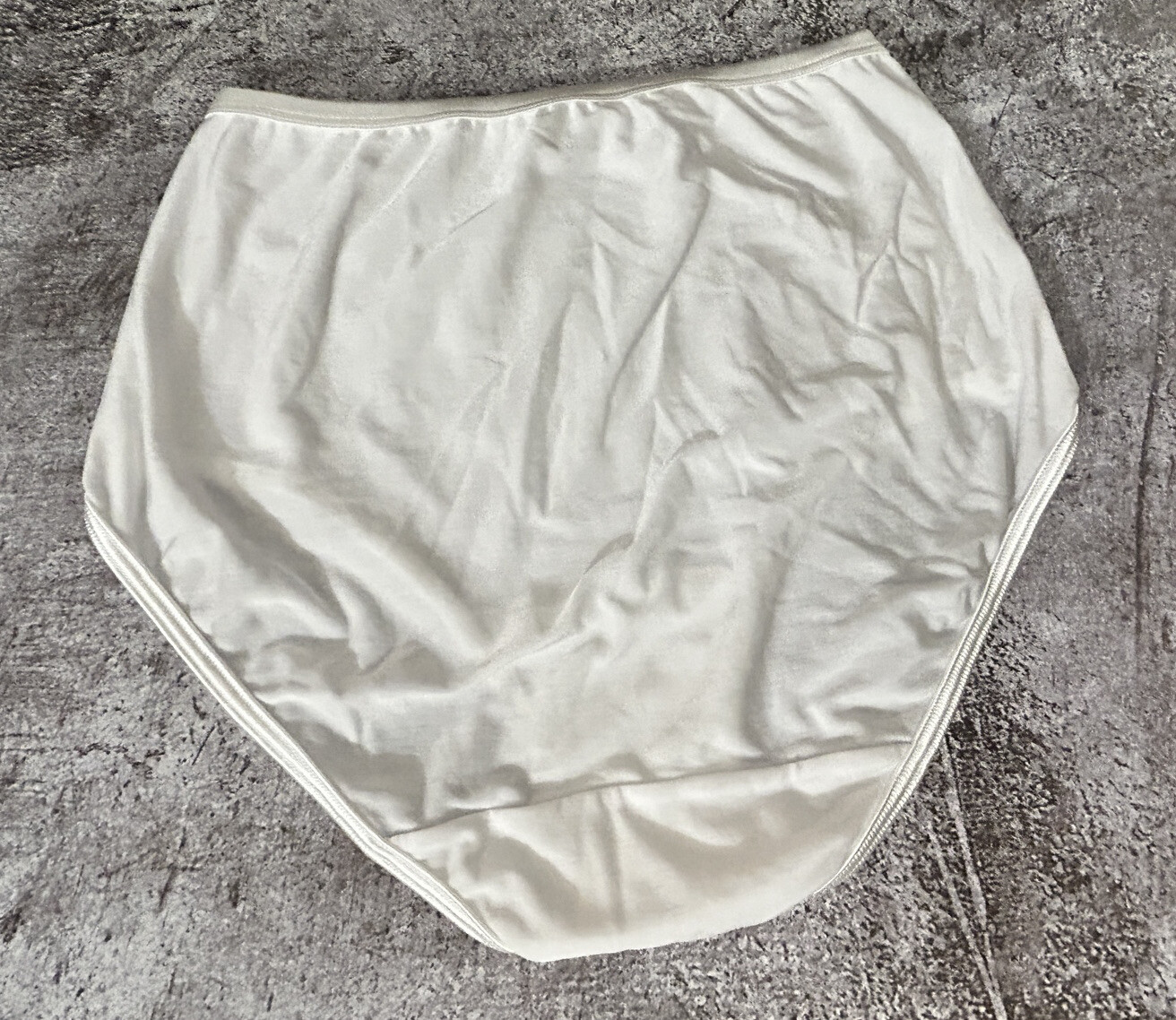 Vanity Fair Panties Women's illumination White Brief 13109 Size 6