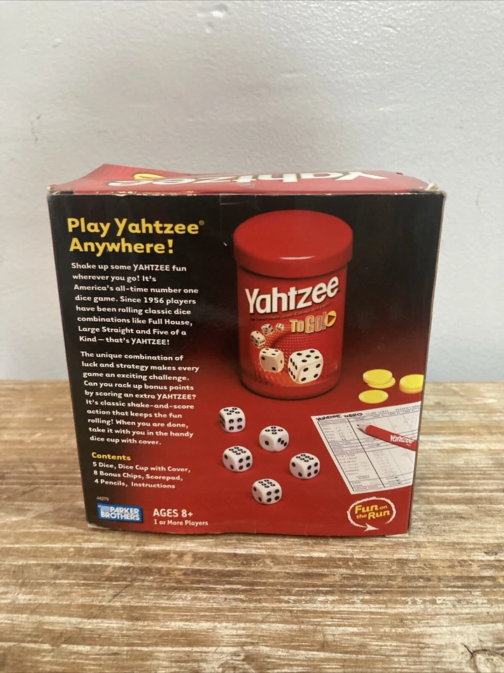 Yahtzee To Go Shake Score Dice Game Parker Brothers Travel Hasbro 2005 NEW - Image 2 of 2
