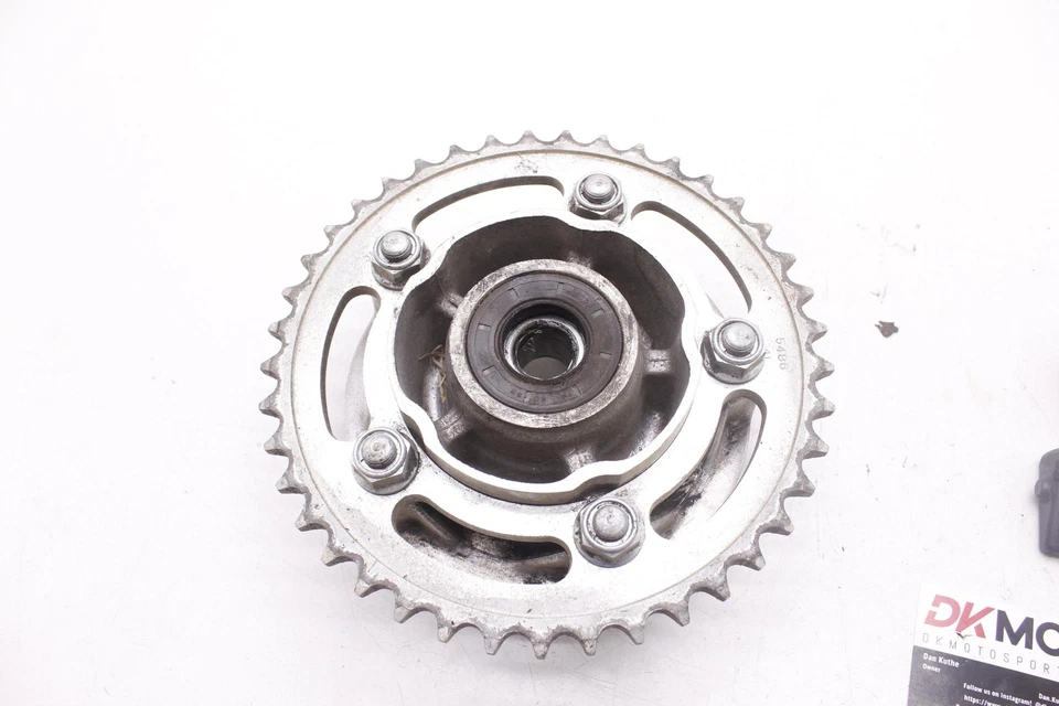 85 HONDA INTERCEPTOR 1000 VF1000R OEM PIÑÓN TRASERO PORTACUBOS R11.BX23 Foto 2 de 4