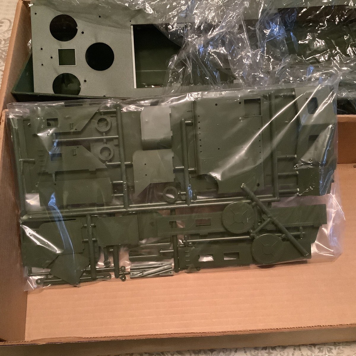 Lindberg 1/32 J.F.K.'s PT-109 Limited Edition Motorized Lindberg 1/32 J.F.K.'s PT-109 Limited Edition Motorized