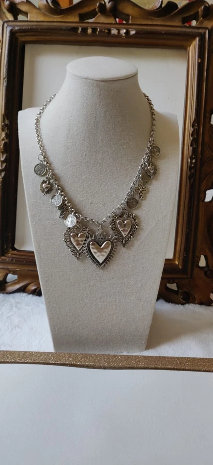 Collana Sacro Cuore con ciondoli portafortuna - Immagine 3 di 4