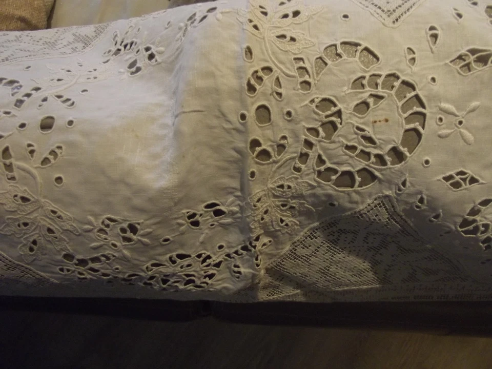 Linge ancien Dessus De Commode napperon Chemin De Table Richelieu Brodé Dentelle - Photo 3/4