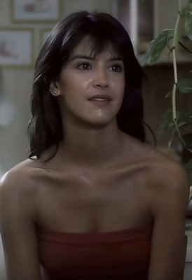  PHOEBE CATES  Legendary 80 s Sweetheart Famous Actress 5X7  STUNNING 