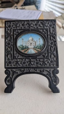 Small Painting of Taj Mahal with nice frame