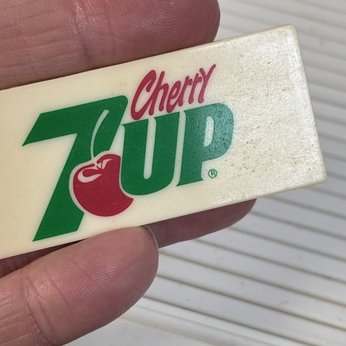 Scheda menu bibite vintage plastica ciliegia 7up 2-3/4" LOGO insegne schede teatro intatte - Foto 4 di 8