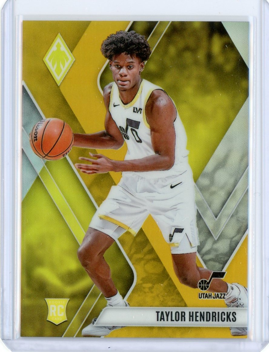 2023-24 Panini Phoenix Taylor Hendricks #264 Gold RC 10/10