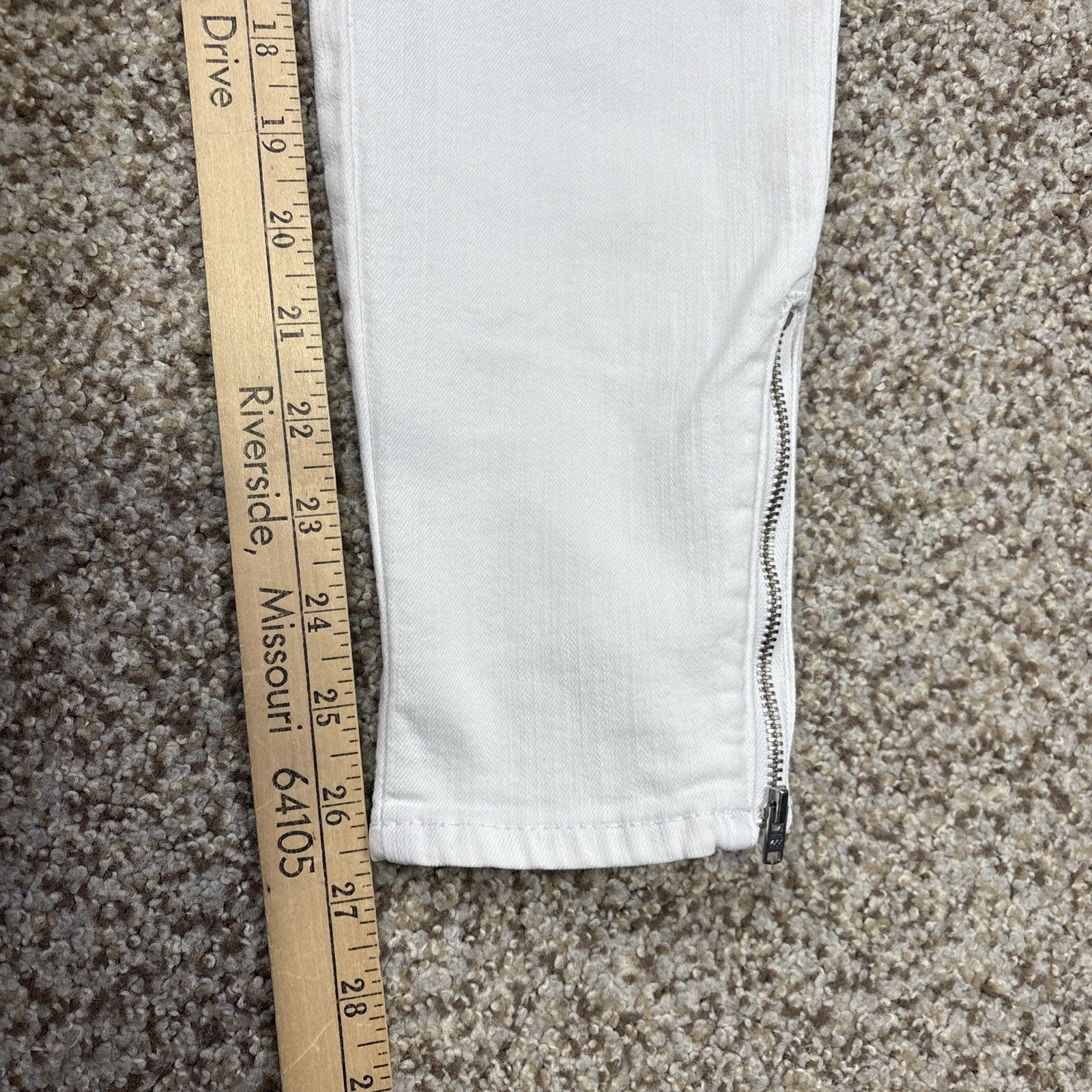 Second Yoga Jeans Womens Jeans 26 White Stretch Zip Hem Jeans 28 X 26.5 - View 12