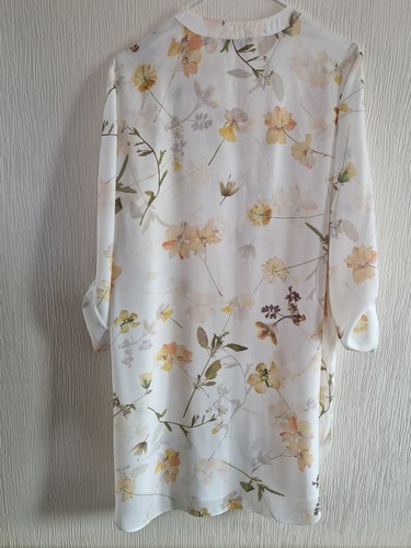 Ladies Beach Cover-Up Top size 16 - Sheer Lightweight Fabric - Picture 2 of 6