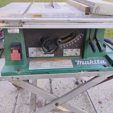 Makita 2703 10 in 110 v Table Saw