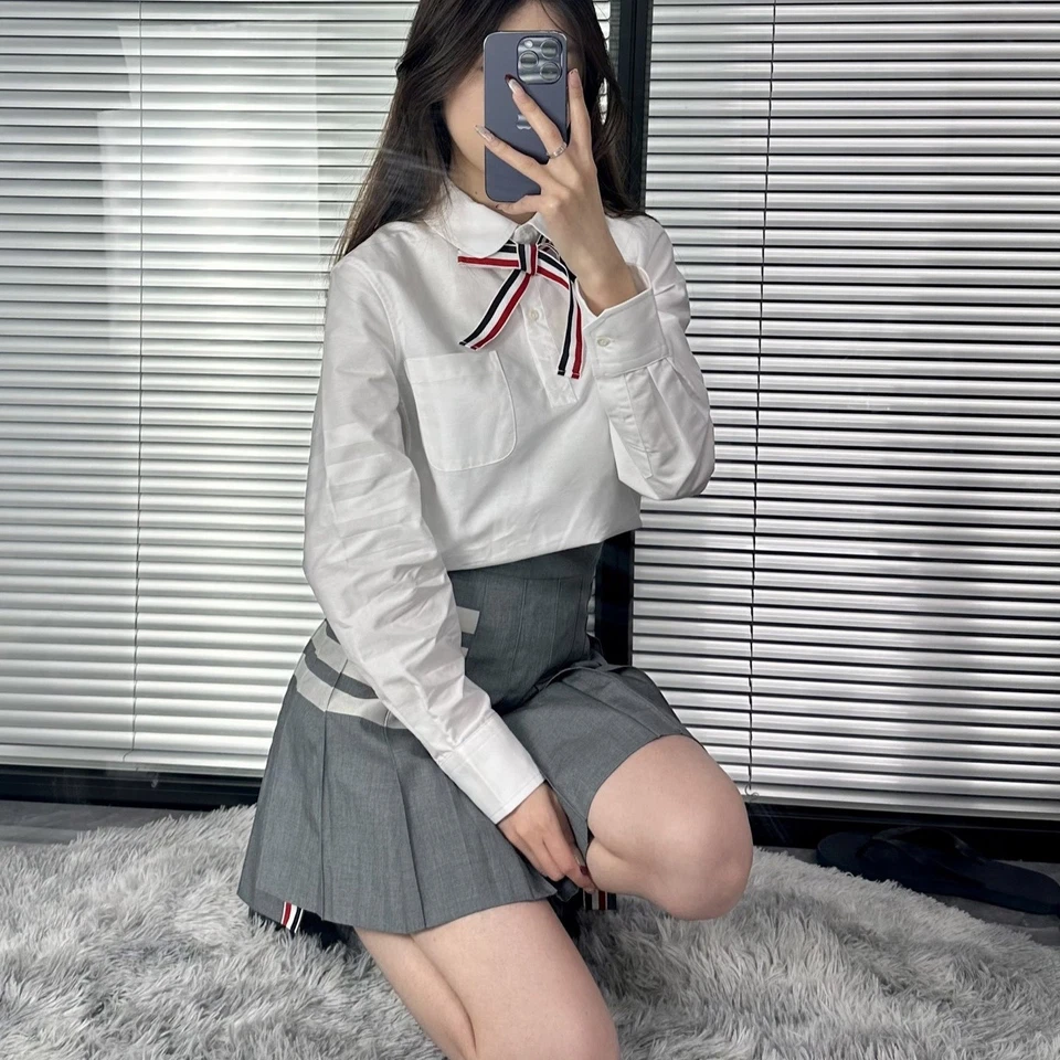 Nueva Camisa Informal Thom Browne Para Mujer Primavera/Otoño Clásica Lazo Con Cordones Rayas Foto 3 de 4