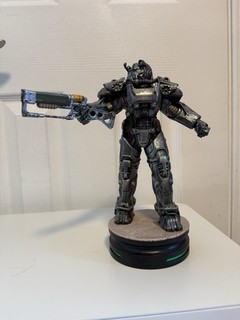 Fallout4 9” Power Armor T 60 Statue by Thinkgeek Bethesda Limited Edition No Box