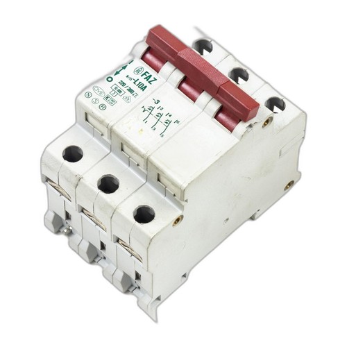 Disyuntor MERLIN GERIN FAZ-L10A: 220/380 VAC, (10.000)-3, Nº: 15 | ID08...