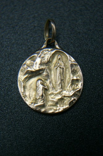 FIX MEDAL PENDANT FRANCE 