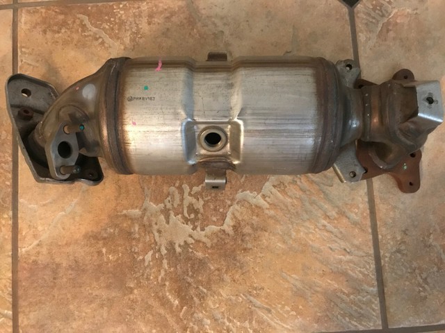 2013 Oem Honda Civic Catalytic Converter 18160r1yl50 18160 R1y L50 For Sale Online Ebay