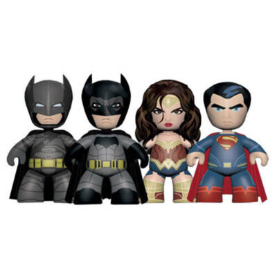 Highly Collectable Stylized Batman v Superman Dawn of Justice Mez-itz 4 Pk