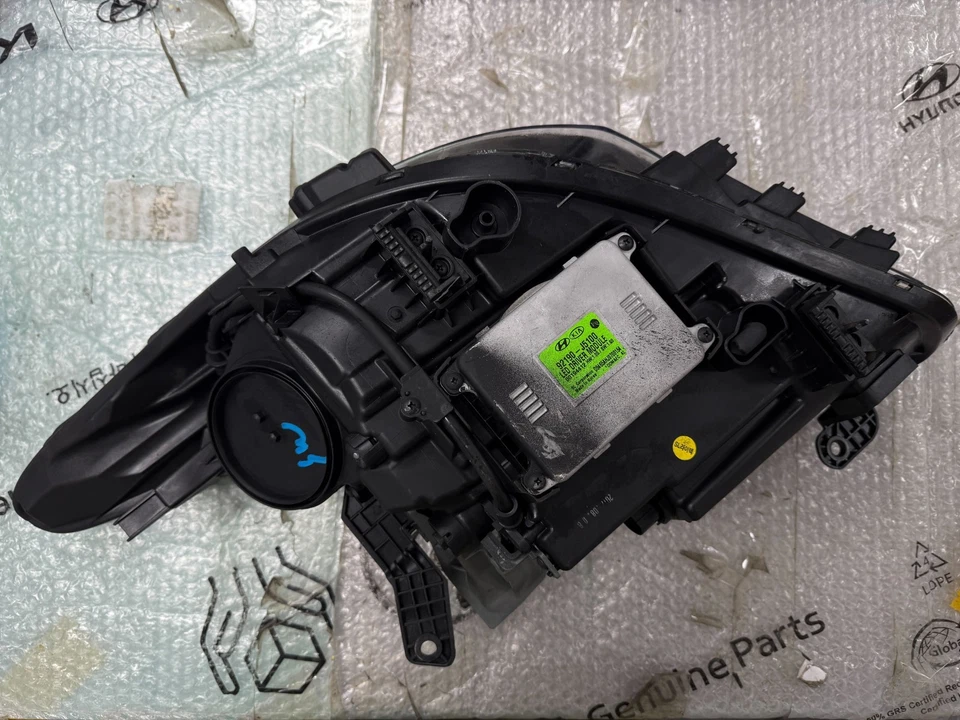 Kia Stinger facelift 2020 2017-2020 Full LED RIGHT Headlight Used OEM 92102J5100 - Imagen 2 de 4