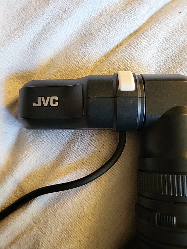 JVC LS41988-001A Color ENG Viewfinder AS-IS NOT TESTED - Image 3 of 4