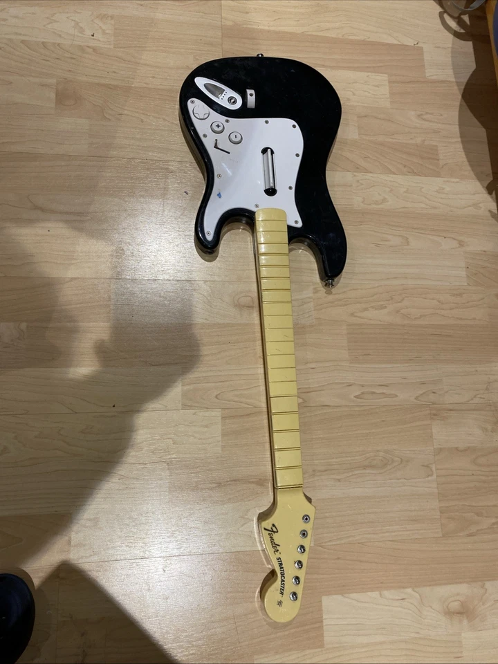 2x Rock Band Fender Stratocaster 19091 Nintendo Wii Guitar For Parts - Image 4 of 4