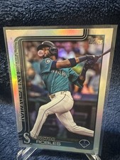 2025 Topps Series 2 Rainbow Foil Victor Robles 