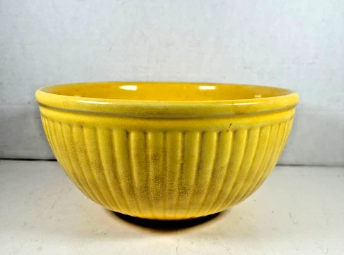 Vintage Farmhouse Bowl Yellow Ribbed Red Wing Pottery Gypsy Trail Reed 9”