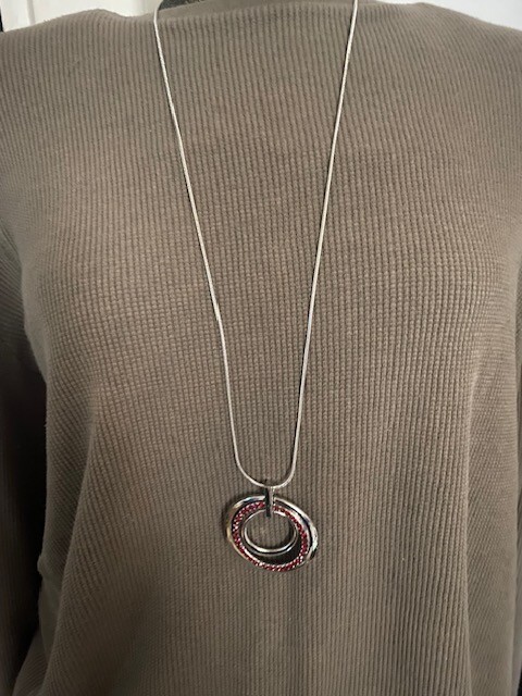 Paparazzi Gather Around Gorgeous Pink Necklace W/Matching Earring