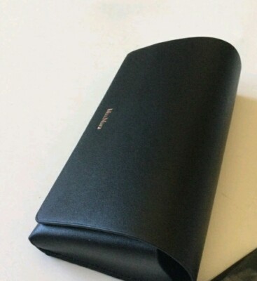 MAX MARA MaxMara BLACK LEATHER SUNGLASSES CASE WITH CLEANING  display picture 1