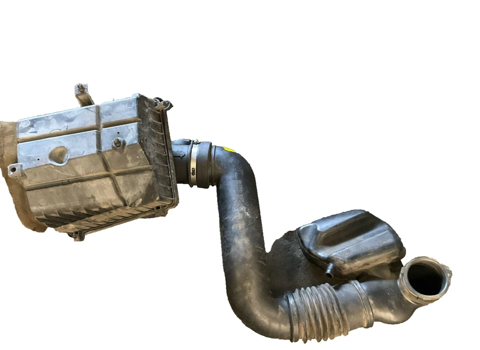 2007-2009 CHEVY SILVERADO 1500 Air Intake Complete Assembly OEM 25873812 - Image 4 of 4