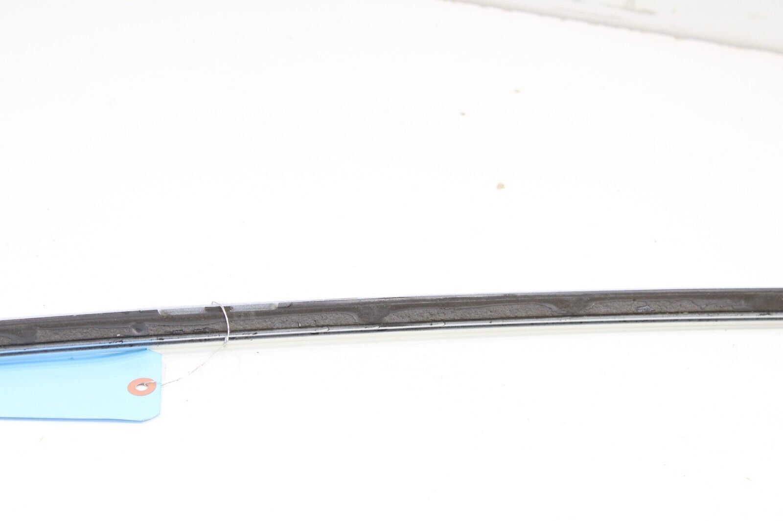 2014 - 2020 MASERATI GHIBLI ROOF LEFT DRIVER SIDE DRIP MOLDING TRIM OEM