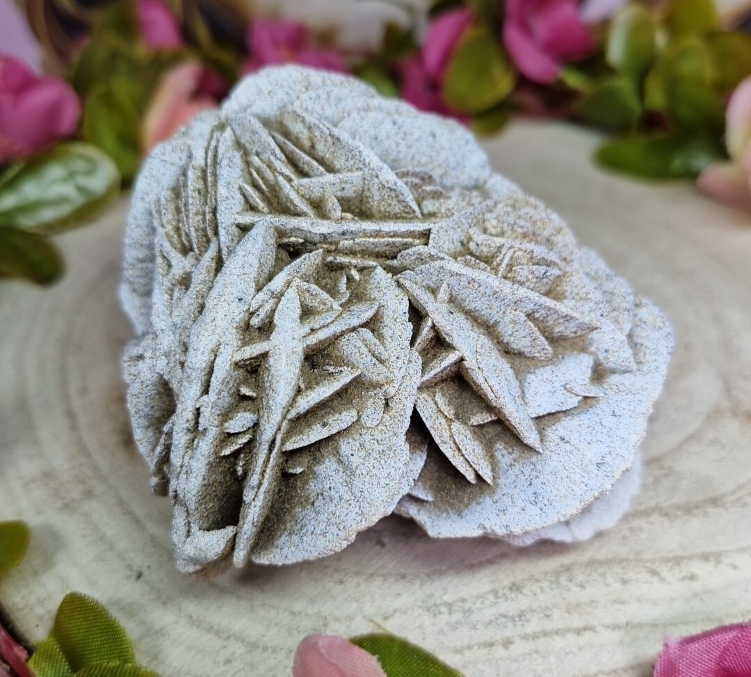 Desert Rose Selenite Crystal 271g 87mm Gypsum Rosette | eBay