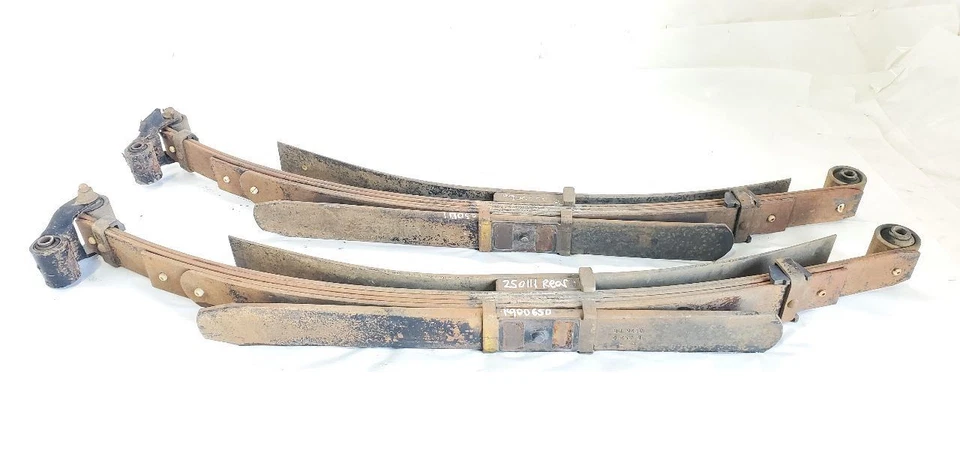 Ford F350 2002 2003 2004 2005 OEM par de resortes de hoja traseros dobles  Foto 4 de 4