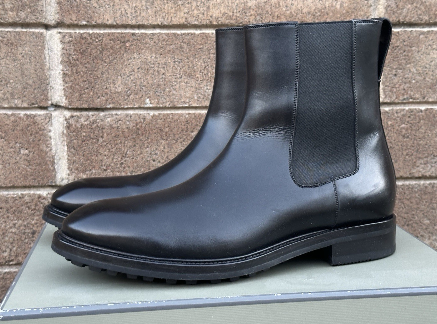 Tom Ford Stuart Chelsea Boots Mens Black Size 9.5US W/BOX + Dust Bag- Inserts image 5