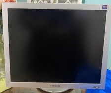 Samsung SyncMaster 193p 19" LCD Monitor W/ Power Cord Tested, Working